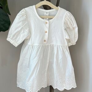 H&M White Eyelet Puff Sleeve Dress